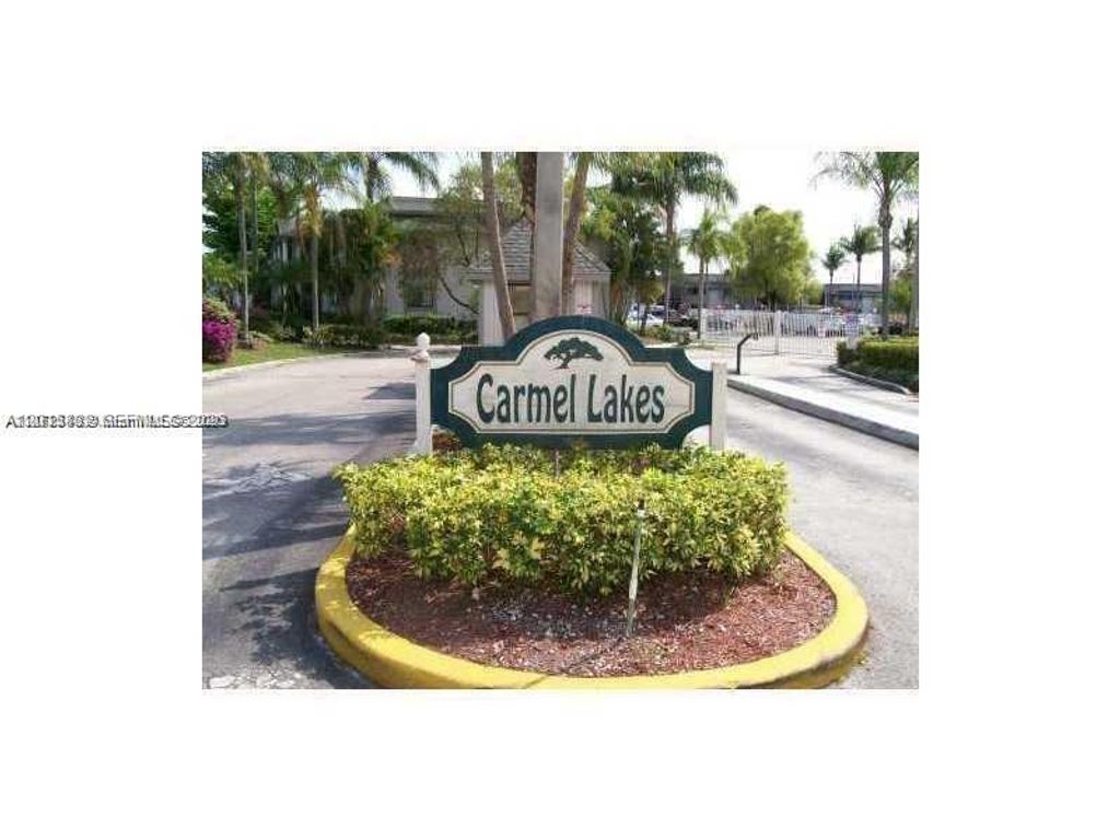 469 NE 207th Ln 102, Miami, FL 33179