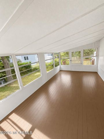 4 Wren Court, Whiting, NJ 08759