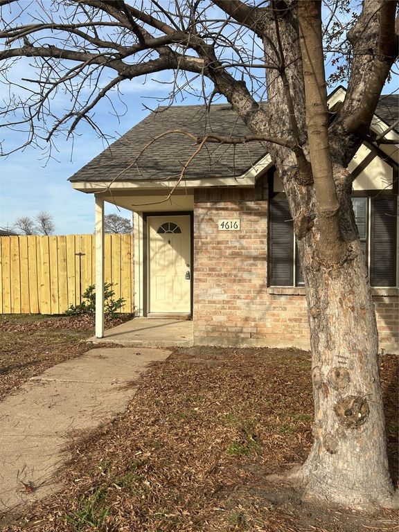 4616 Nervin Street, The Colony, TX 75056