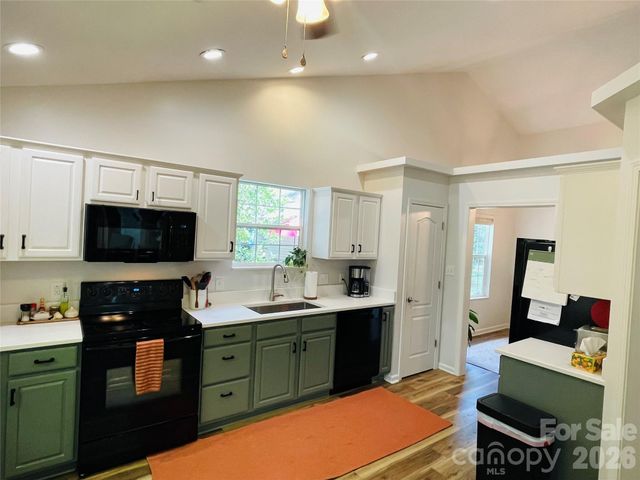 50 Stonebridge Drive, Asheville, NC 28805