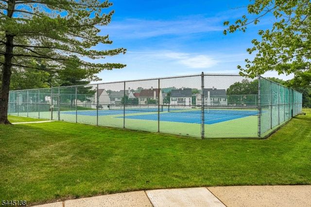21 Balboa Ln, Franklin Twp., NJ 08823