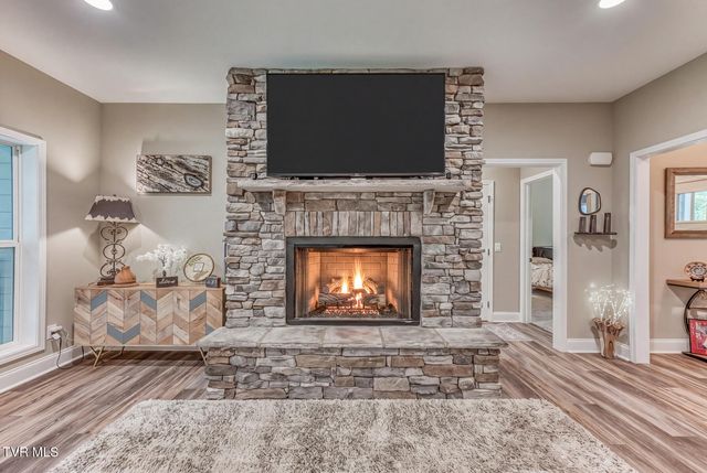 167 Brian Lane, Erwin, TN 37650