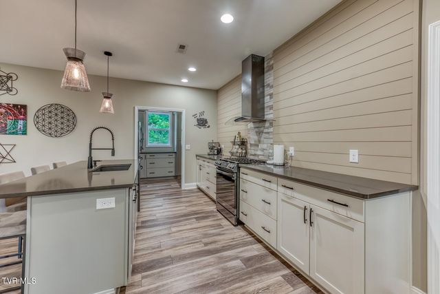 167 Brian Lane, Erwin, TN 37650