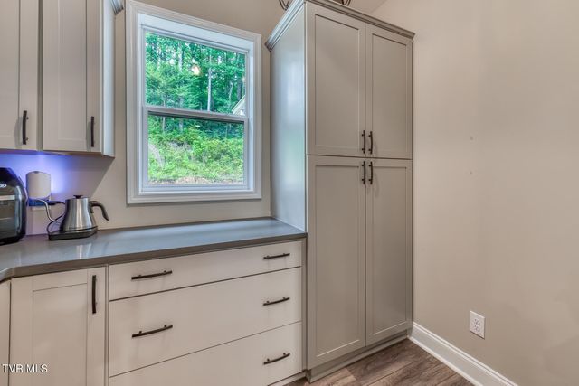 167 Brian Lane, Erwin, TN 37650