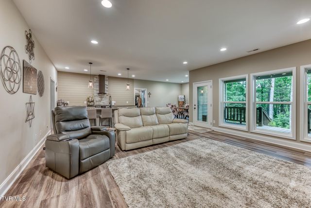 167 Brian Lane, Erwin, TN 37650