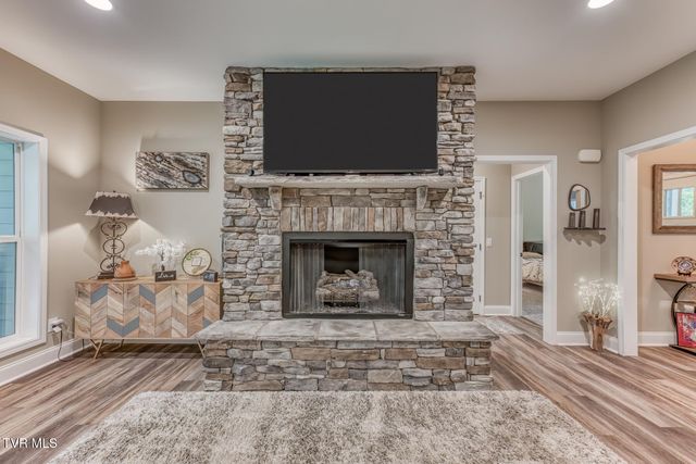 167 Brian Lane, Erwin, TN 37650