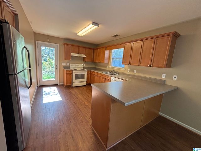 450 FOX RUN CIRCLE, Pell City, AL 35125