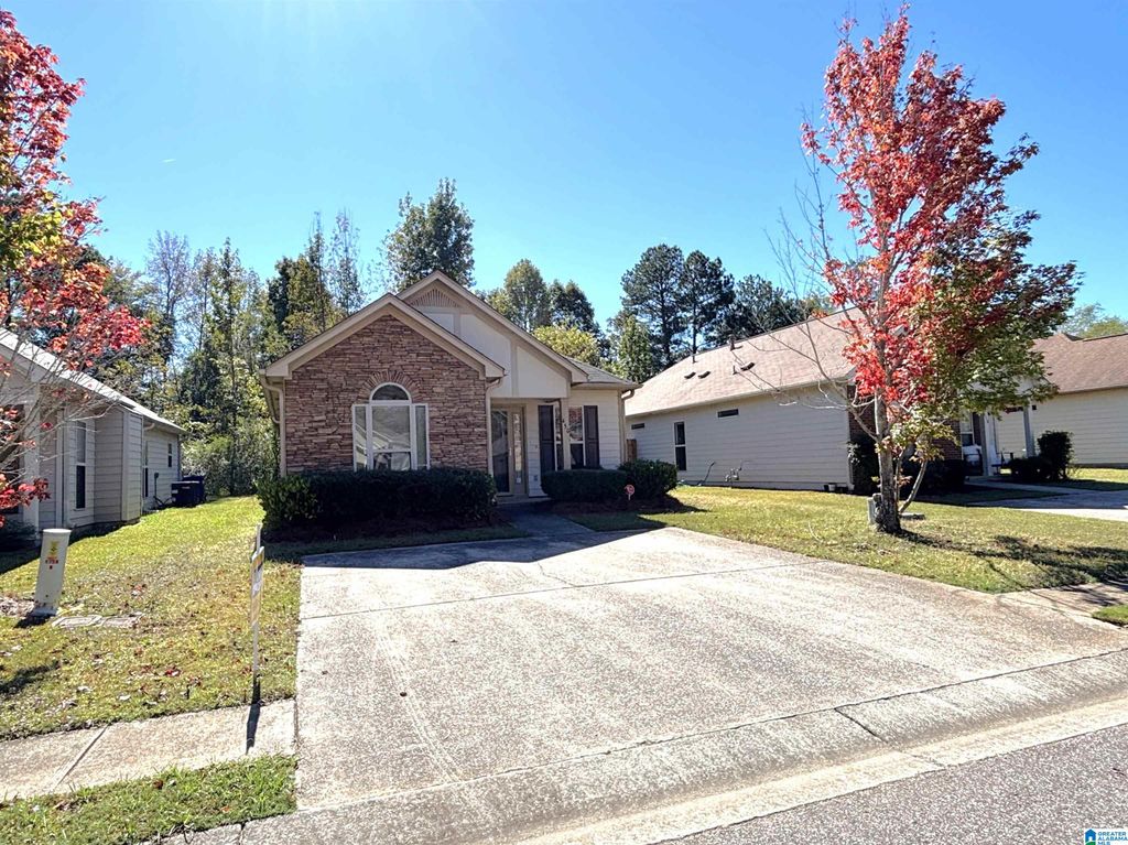 450 FOX RUN CIRCLE, Pell City, AL 35125