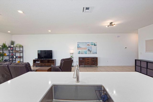7647 NW Old Grove Lane, Port St. Lucie, FL 34987