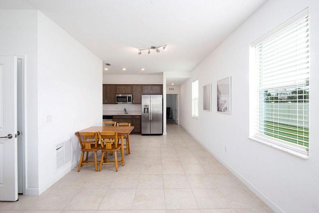 7647 NW Old Grove Lane, Port St. Lucie, FL 34987