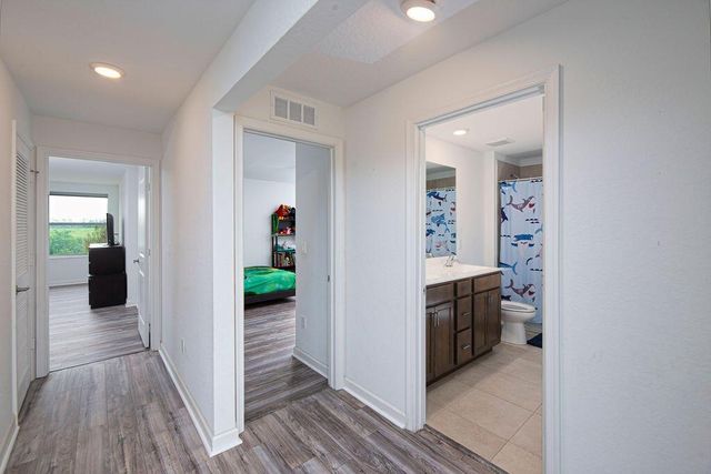 7647 NW Old Grove Lane, Port St. Lucie, FL 34987