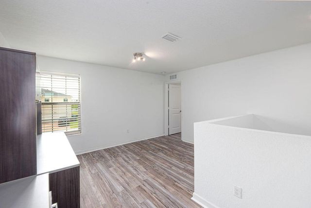 7647 NW Old Grove Lane, Port St. Lucie, FL 34987
