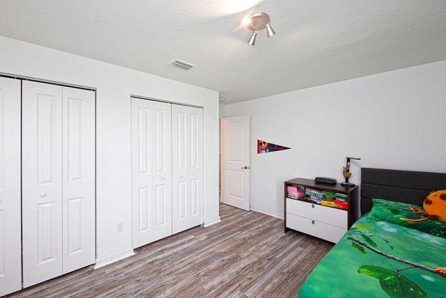 7647 NW Old Grove Lane, Port St. Lucie, FL 34987