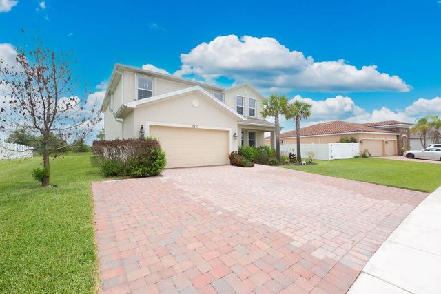 7647 NW Old Grove Lane, Port St. Lucie, FL 34987
