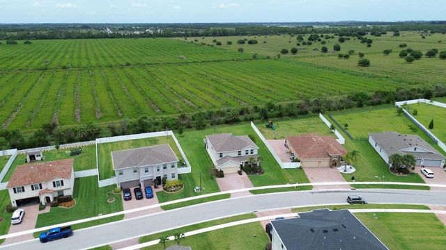 7647 NW Old Grove Lane, Port St. Lucie, FL 34987
