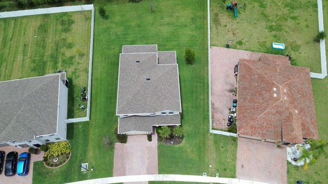 7647 NW Old Grove Lane, Port St. Lucie, FL 34987
