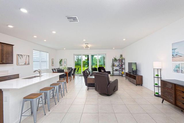 7647 NW Old Grove Lane, Port St. Lucie, FL 34987