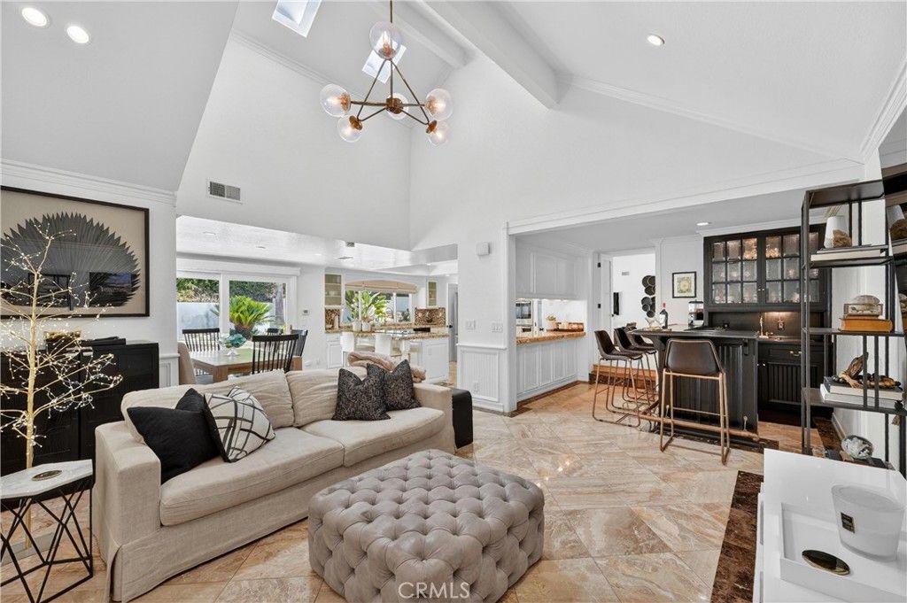 Image 18 of property listing at 1812 Overview Circle, North Tustin, CA 92705