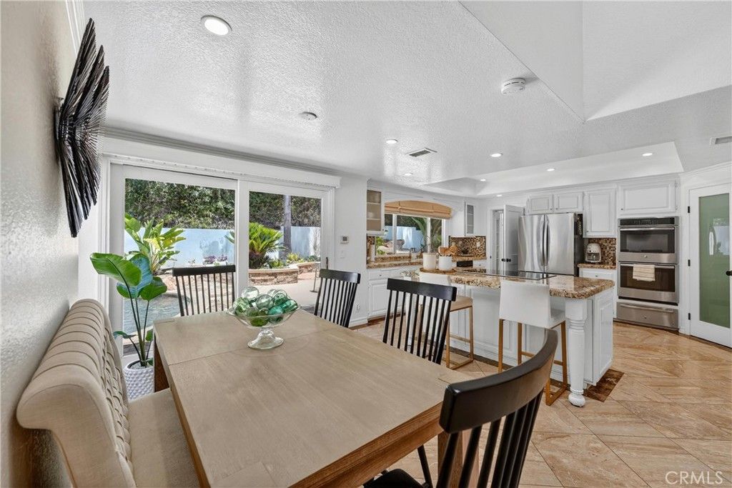 Image 24 of property listing at 1812 Overview Circle, North Tustin, CA 92705