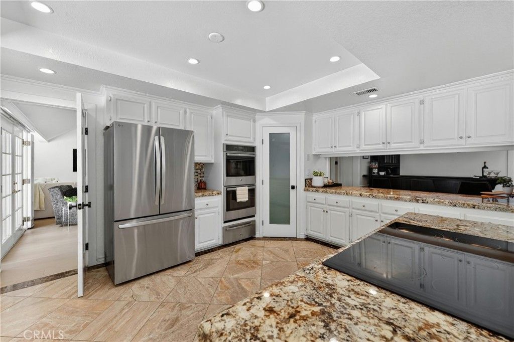 Image 27 of property listing at 1812 Overview Circle, North Tustin, CA 92705