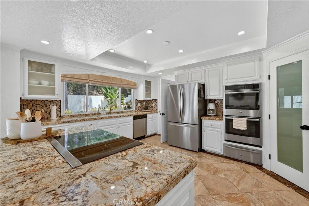 Image 28 of property listing at 1812 Overview Circle, North Tustin, CA 92705