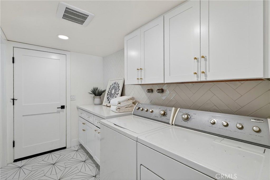 Image 46 of property listing at 1812 Overview Circle, North Tustin, CA 92705