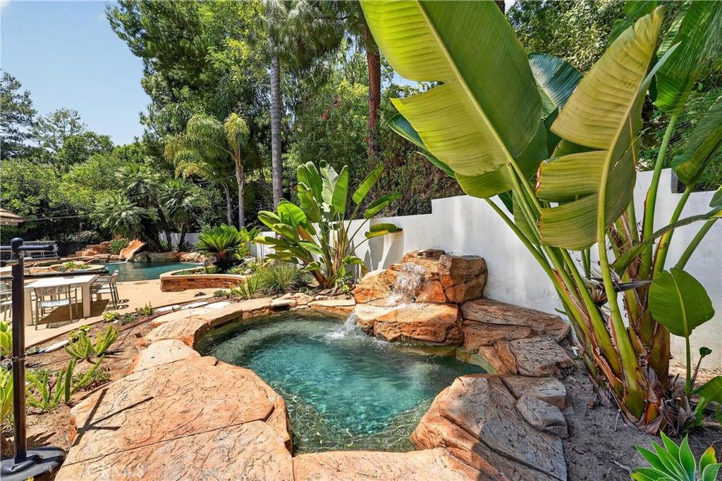 Image 54 of property listing at 1812 Overview Circle, North Tustin, CA 92705