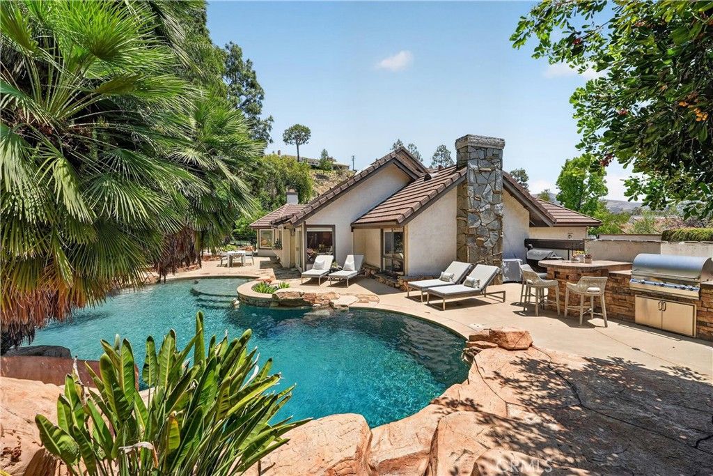 Image 59 of property listing at 1812 Overview Circle, North Tustin, CA 92705