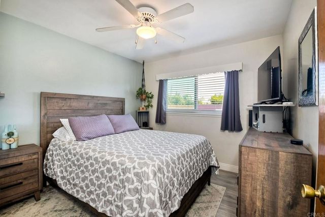 520 Starling Drive, Vista, CA 92083