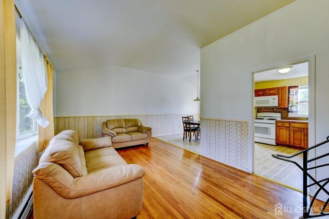 533 Ellis Parkway, Piscataway, NJ 08854