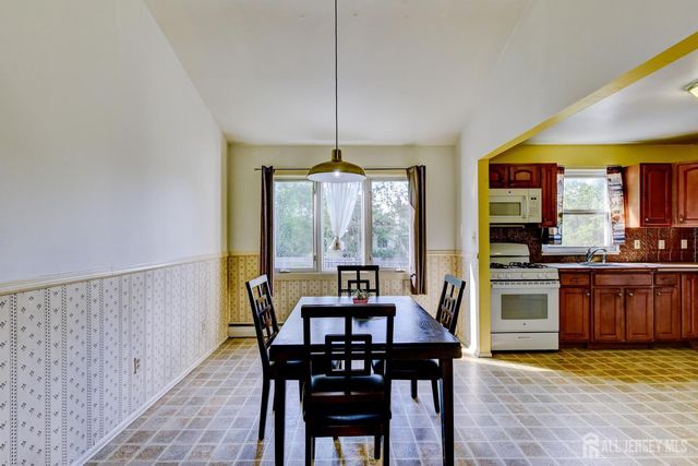 533 Ellis Parkway, Piscataway, NJ 08854