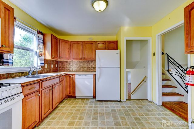 533 Ellis Parkway, Piscataway, NJ 08854