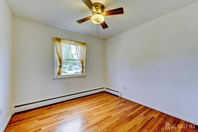 533 Ellis Parkway, Piscataway, NJ 08854