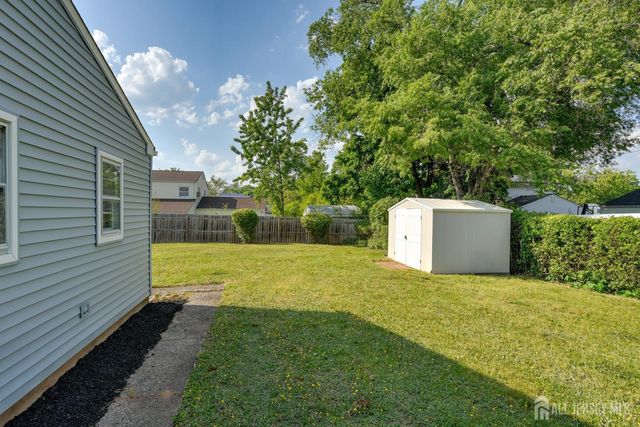 533 Ellis Parkway, Piscataway, NJ 08854