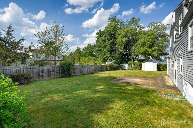 533 Ellis Parkway, Piscataway, NJ 08854