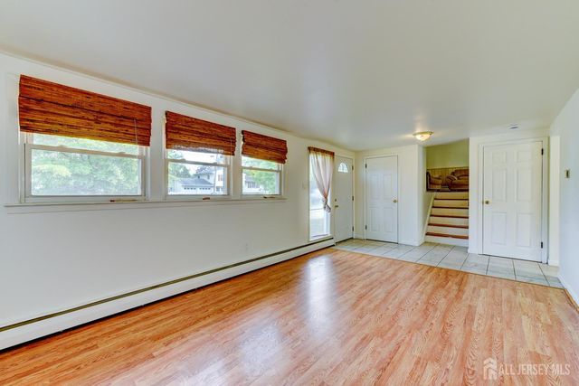 533 Ellis Parkway, Piscataway, NJ 08854