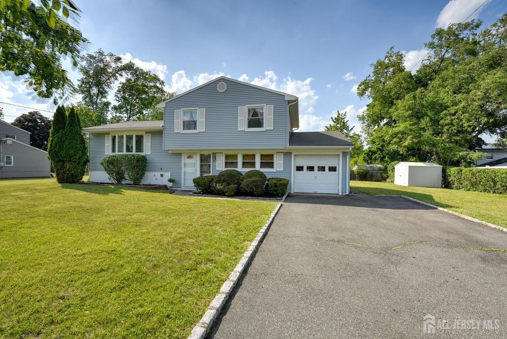 533 Ellis Parkway, Piscataway, NJ 08854