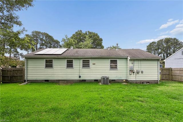 218 Mohican DR, Portsmouth, VA 23701