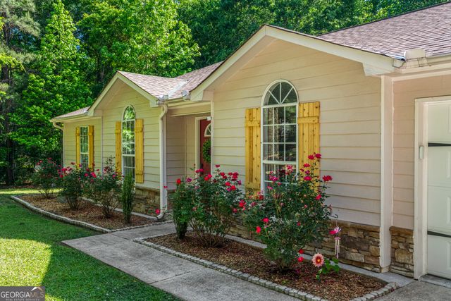 1389 Douglas Drive, Ellerslie, GA 31807