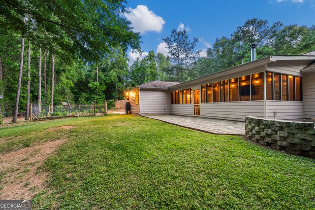 1389 Douglas Drive, Ellerslie, GA 31807