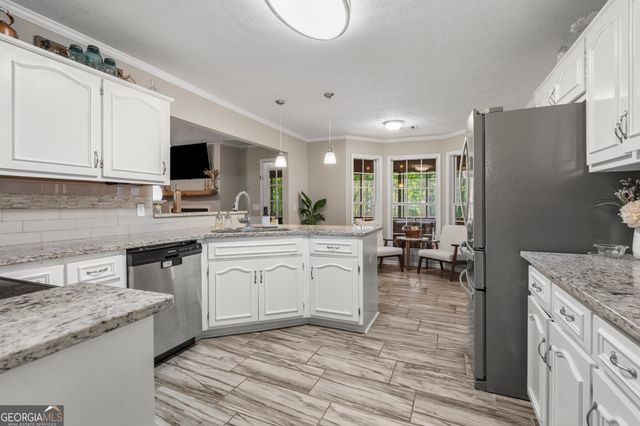 1389 Douglas Drive, Ellerslie, GA 31807