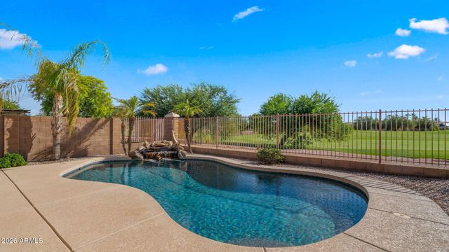 3605 E MEADOWVIEW Drive, Gilbert, AZ 85298