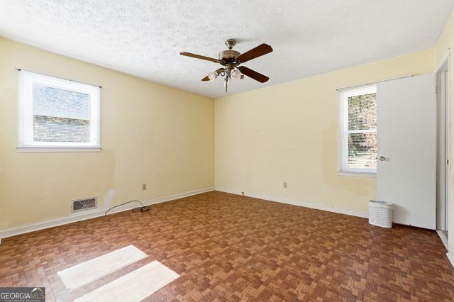 695 Teague Drive NW, Kennesaw, GA 30152