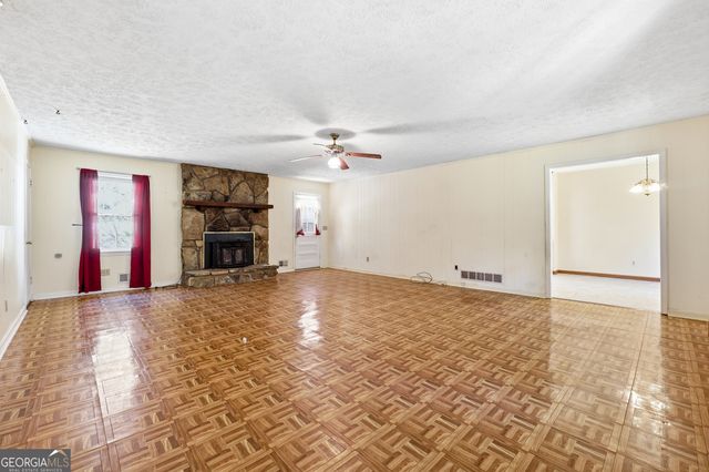 695 Teague Drive NW, Kennesaw, GA 30152