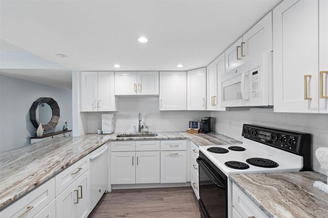 1430 GULF BOULEVARD 807, Clearwater Beach, FL 33767