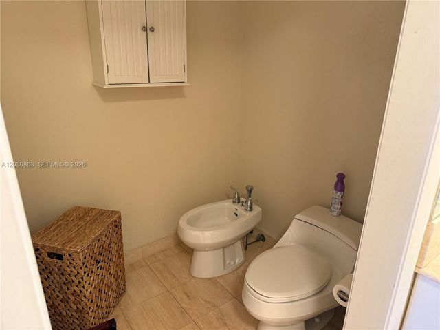 7000 Island Blvd 2403, Aventura, FL 33160