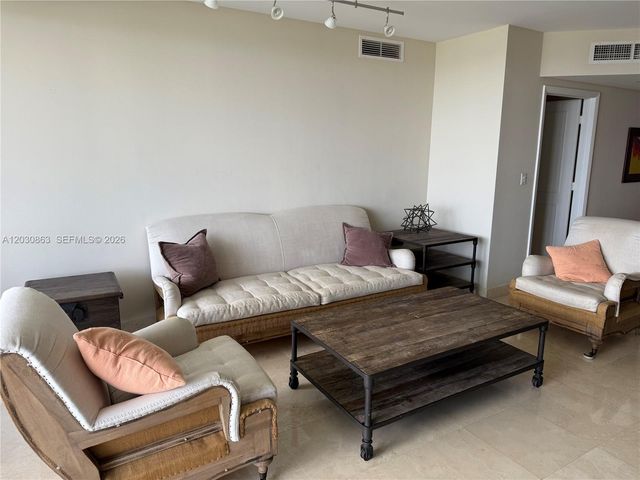 7000 Island Blvd 2403, Aventura, FL 33160
