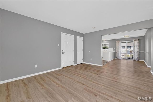 885 Delray Drive H, St Peters, MO 63376