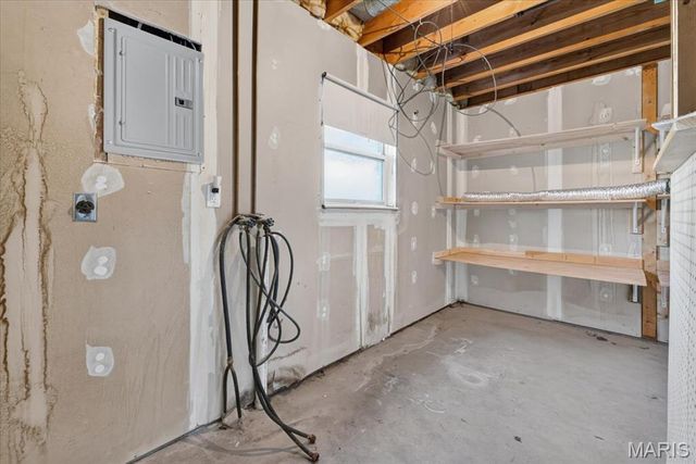 885 Delray Drive H, St Peters, MO 63376