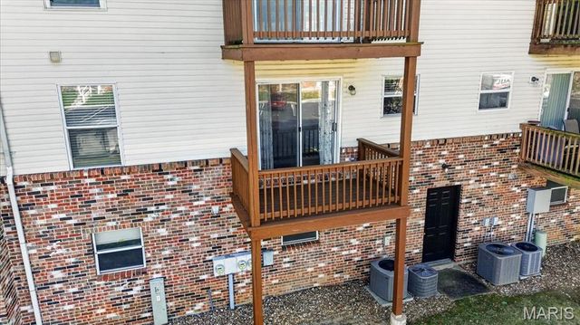 885 Delray Drive H, St Peters, MO 63376